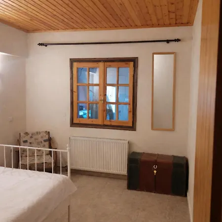 Angelos House Apartmán *